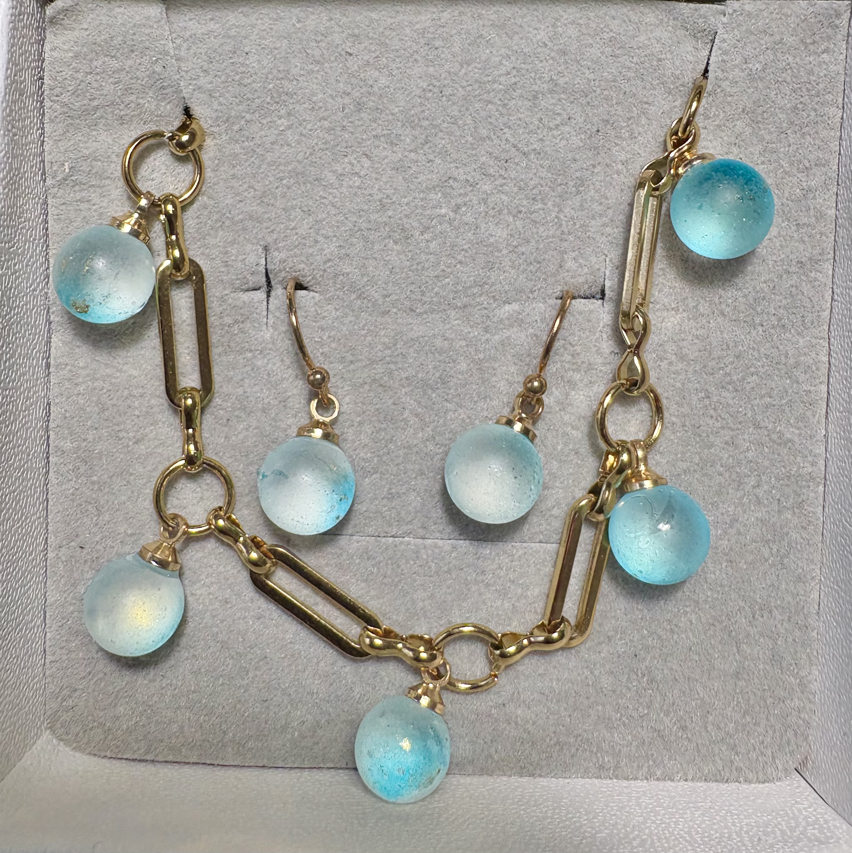 Cosmic beads duo
